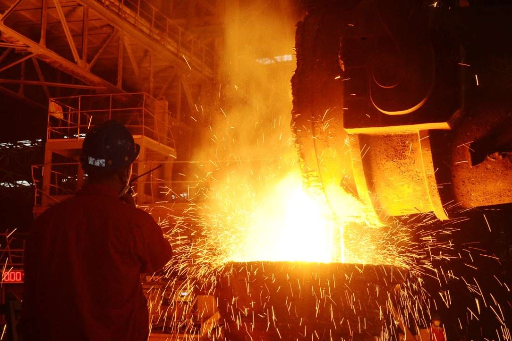 An employee works at a steel factory in Dalian, Liaoning Province, China, June 27, 2016. Picture taken June 27, 2016. REUTERS/Stringer ATTENTION EDITORS - THIS IMAGE WAS PROVIDED BY A THIRD PARTY. EDITORIAL USE ONLY. CHINA OUT. NO COMMERCIAL OR EDITORIAL SALES IN CHINA.