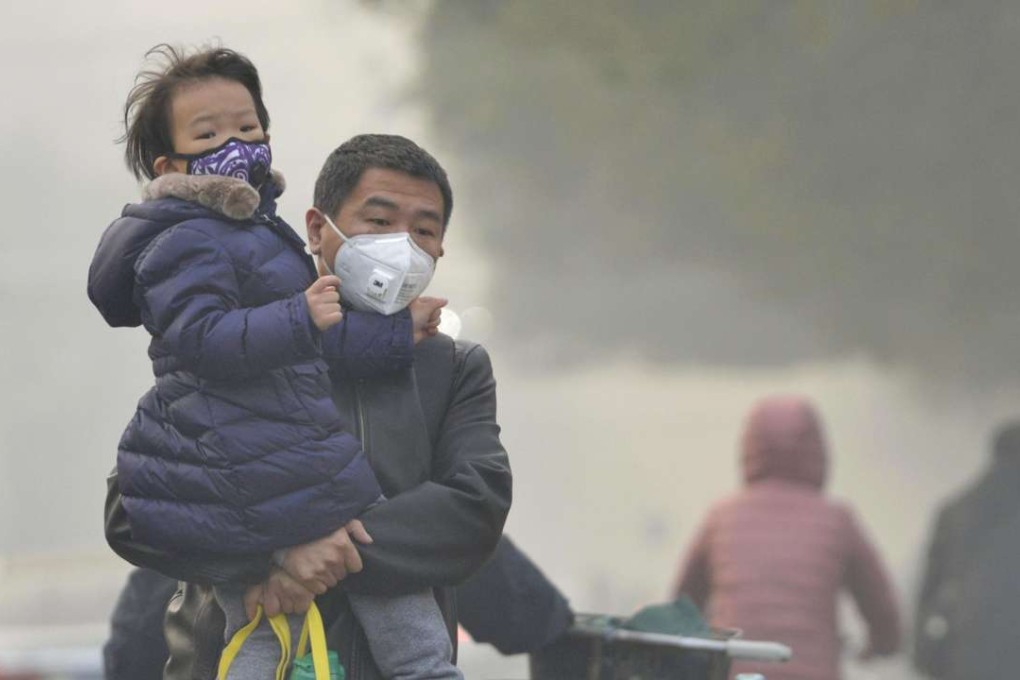 Local authority issued a warning on November 4 over air pollution and urged children and seniors to refrain from going out. Photo: Kyodo