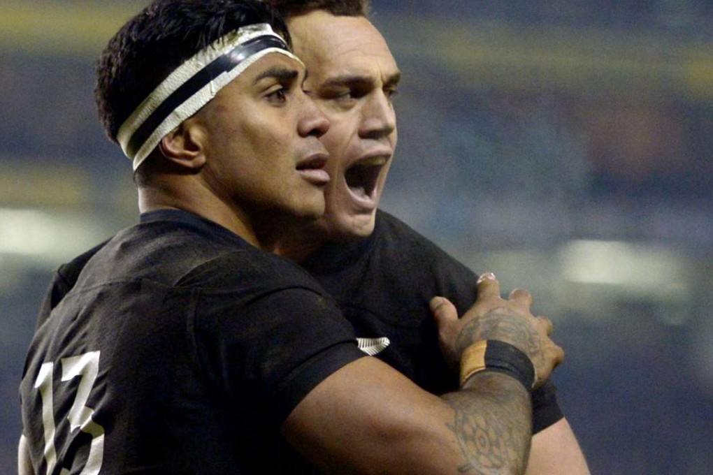 New Zealand's Malakai Fekitoa (L) celebrates scoring their third try Reuters / Clodagh Kilcoyne