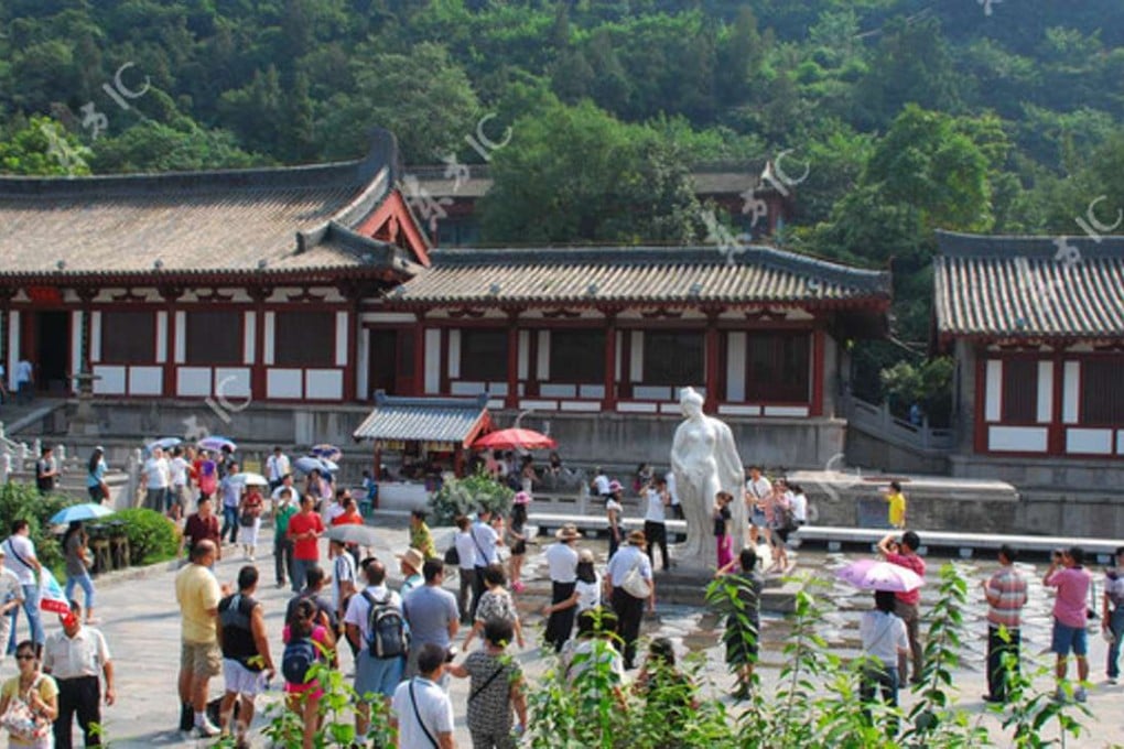 Huaqing Hot Springs is a key location in Xian.