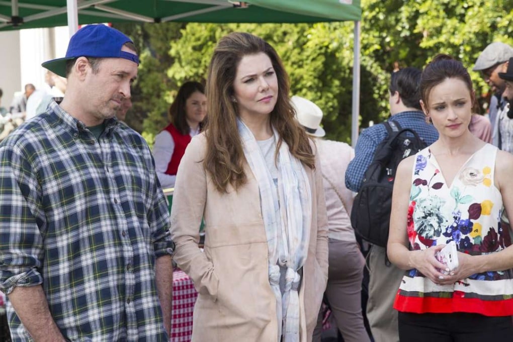 Scott Patterson (left), Lauren Graham (right) and Alexis Bledel as Luke, Lorelai and Rory in the Netflix series Gilmore Girls: A Year In The Life.
