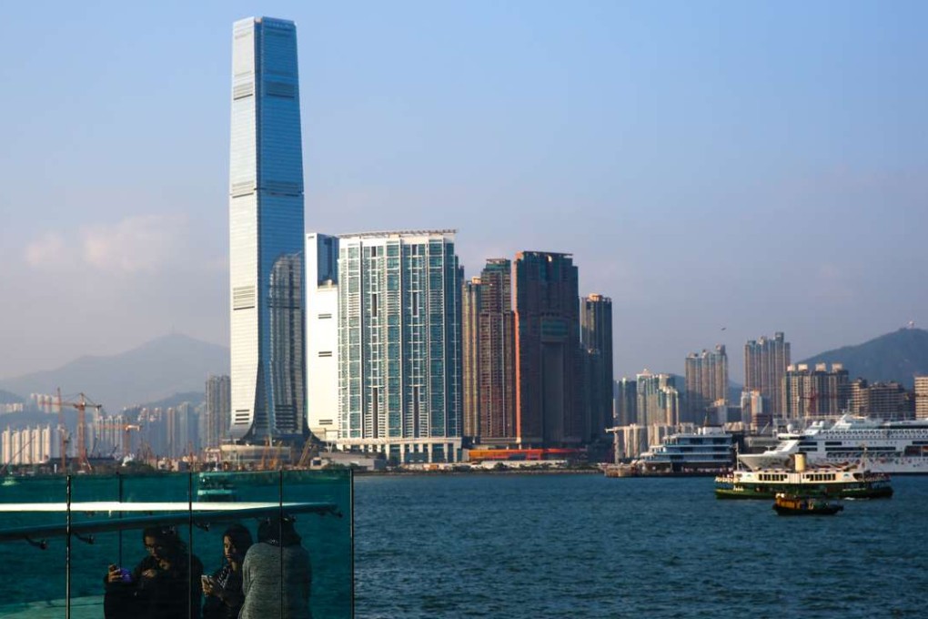 Hong Kong’s commercial property market could take a hit if mainland companies defer plans to buy commercial property or jettison their intentions for enlarged office premises. Photo: Sam Tsang