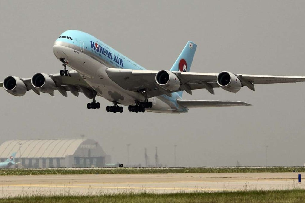 A Guam judge has sentenced a Korean Air passenger, who pleaded guilty to fighting with a flight attendant who refused to serve him beer, to two years in jail. Photo: AP