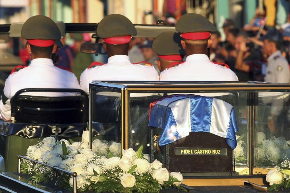 The funeral cortege with the mortal remains of late Cuban leader Fidel Castro on its way to Santa Ifigenia cemetery in Santiago de Cuba. Photo: EPA