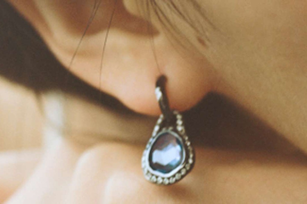 A Patcharavipa Bodiratnangkura design.