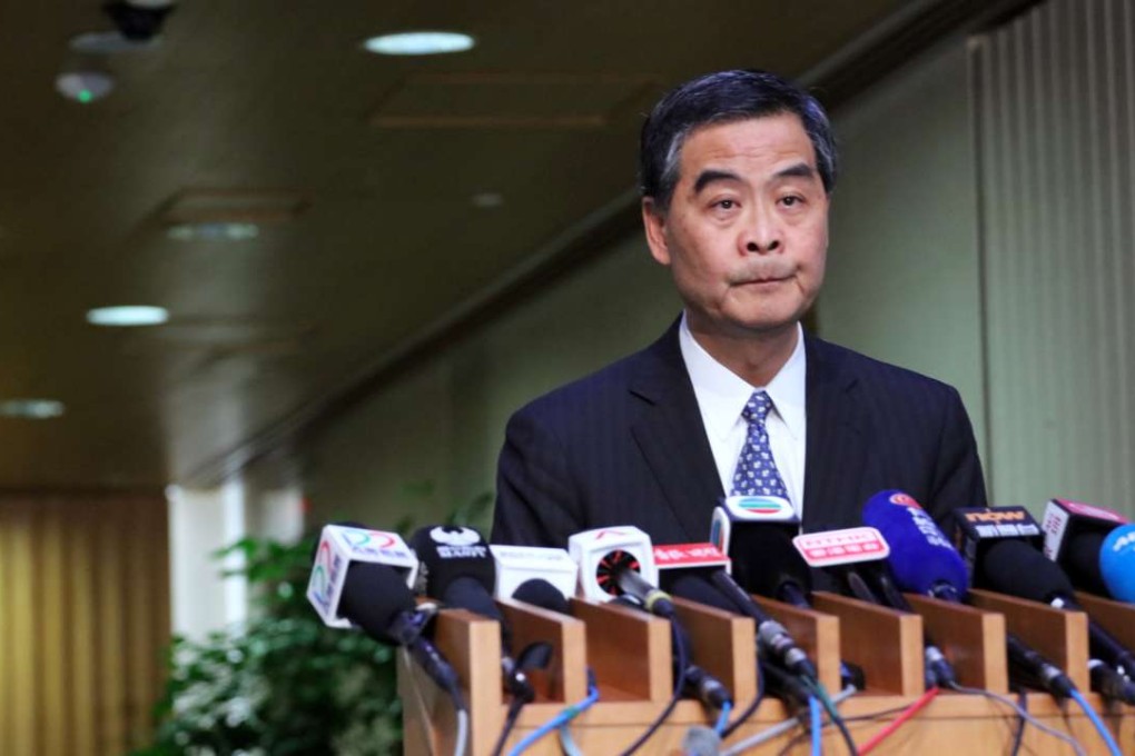 Chief Executive Leung Chun-ying meeting the media on Friday. Photo: Felix Wong
