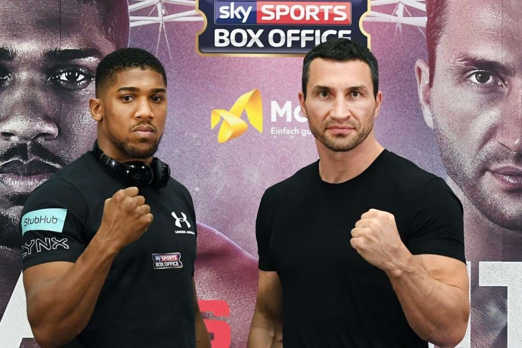 Anthony Joshua (left) and Wladimir Klitschko. Photo: EPA