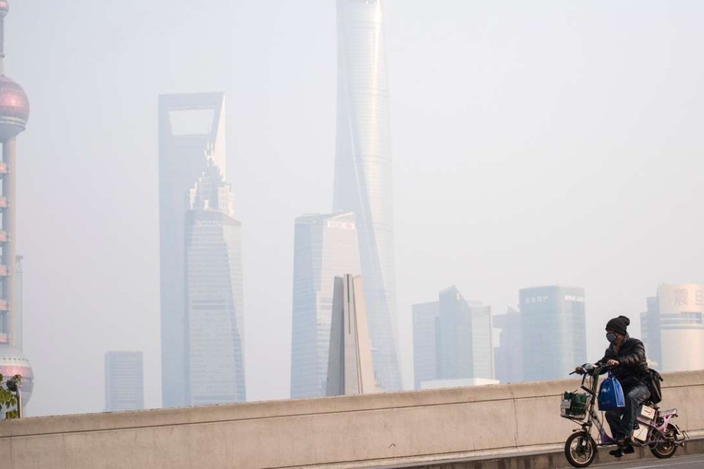 Hong Kong and Shanghai stock markets retreated on Tuesday. Photo: AFP