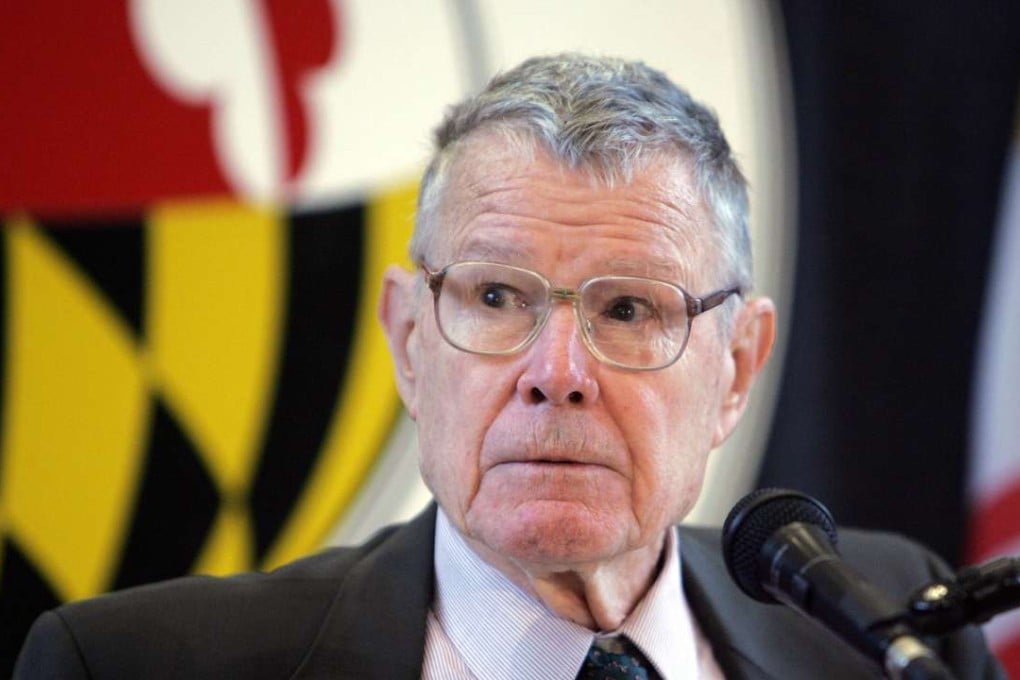 University of Maryland economist Thomas Schelling speaks at the University of Maryland in College Park, outside Washington, after being awarded the Nobel Economics Prize for using game theory to explain conflict resolution in 2005. Photo: AFP