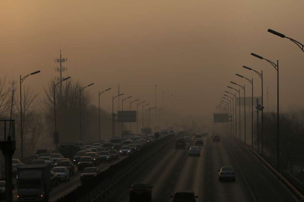 The apocalyptic scene along Beijing’s 5th Ring Road during morning rush hour on Monday. Photo: Reuters