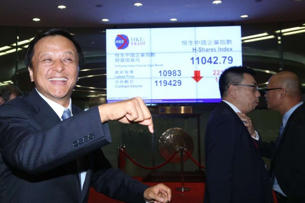 Hong Kong’s highest-paid financial regulator may take home a smaller bonus cheque, keeping in line with the turnover on the exchange, which has declined 36 per cent to a three-year low. Photo: Nora Tam