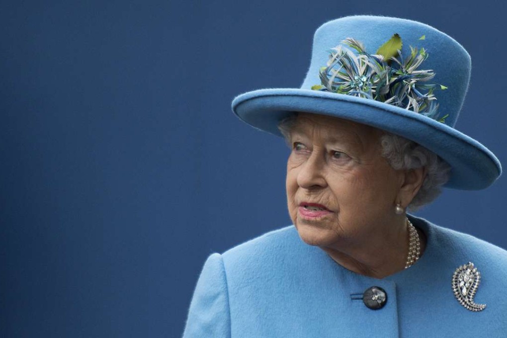 Queen Elizabeth missed a New Year's Day church service , because of a lingering heavy cold that also forced her to stay at home on Christmas Day, Buckingham Palace said Sunday. Photo: AFP