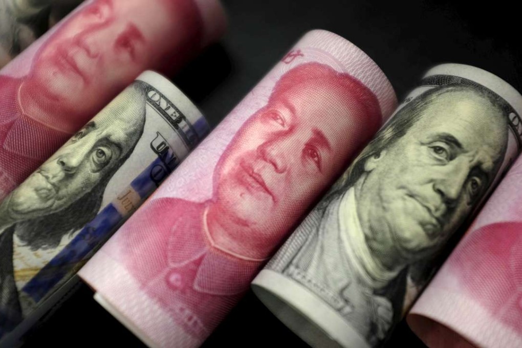 Onshore yuan fell against the US dollar on the first trading day of 2017. Photo: Reuters