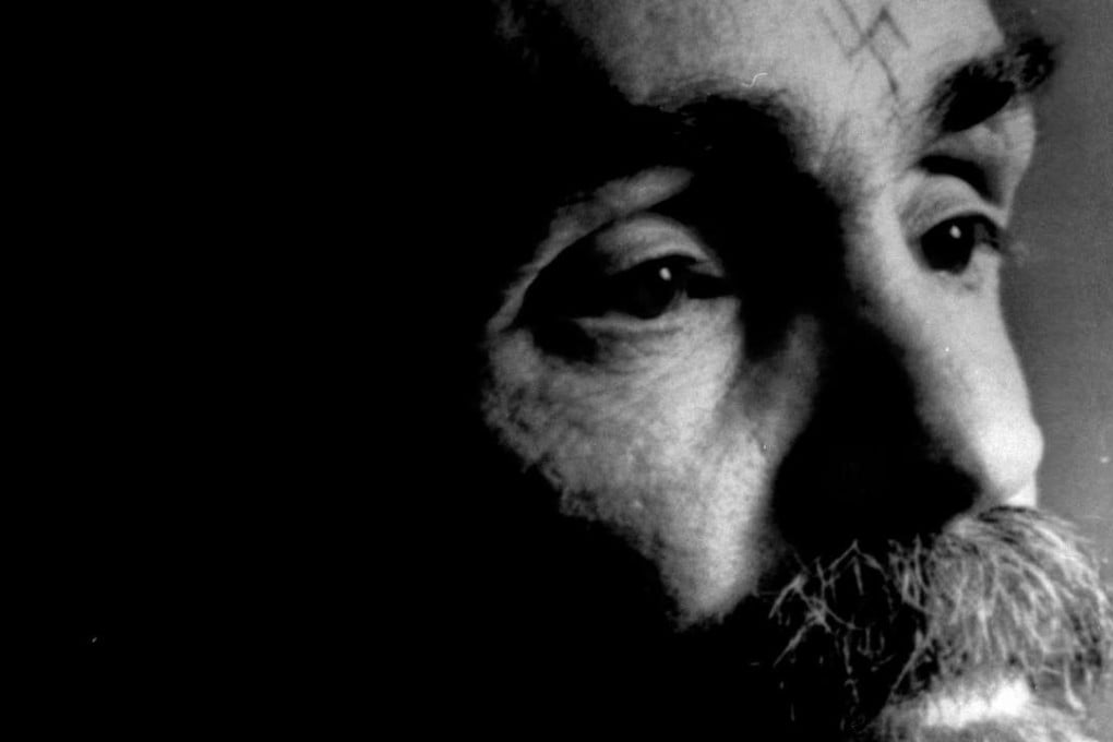 Charles Manson talks during an interview August 25, 1989. Photo: Reuters