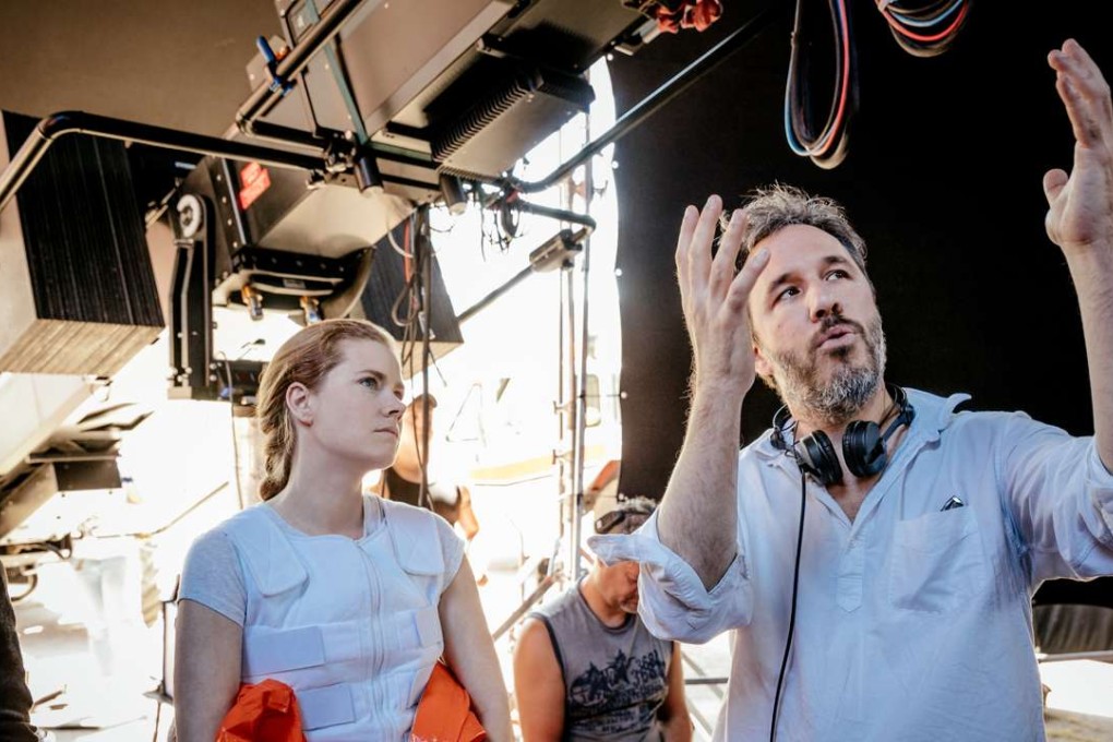 Amy Adams and director Denis Villeneuve on the set of Arrival.