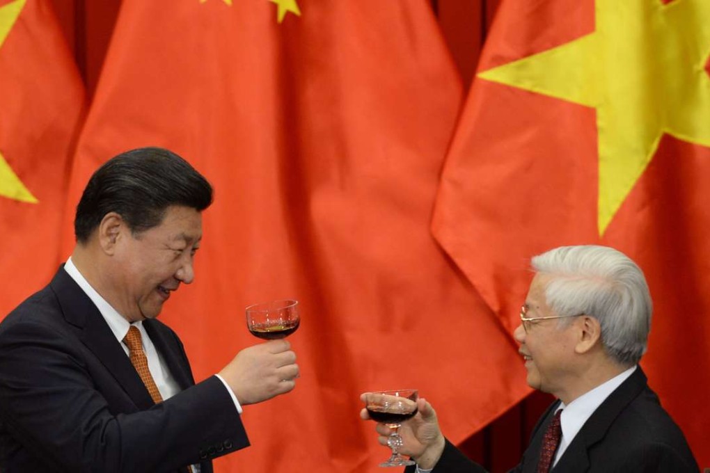 President Xi Jinping and Vietnamese Communist Party general secretary Nguyen Phu Trong raise a toast at a meeting in Hanoi on November 5, 2015. The two are expected to meet in Beijing this week. Photo: AFP