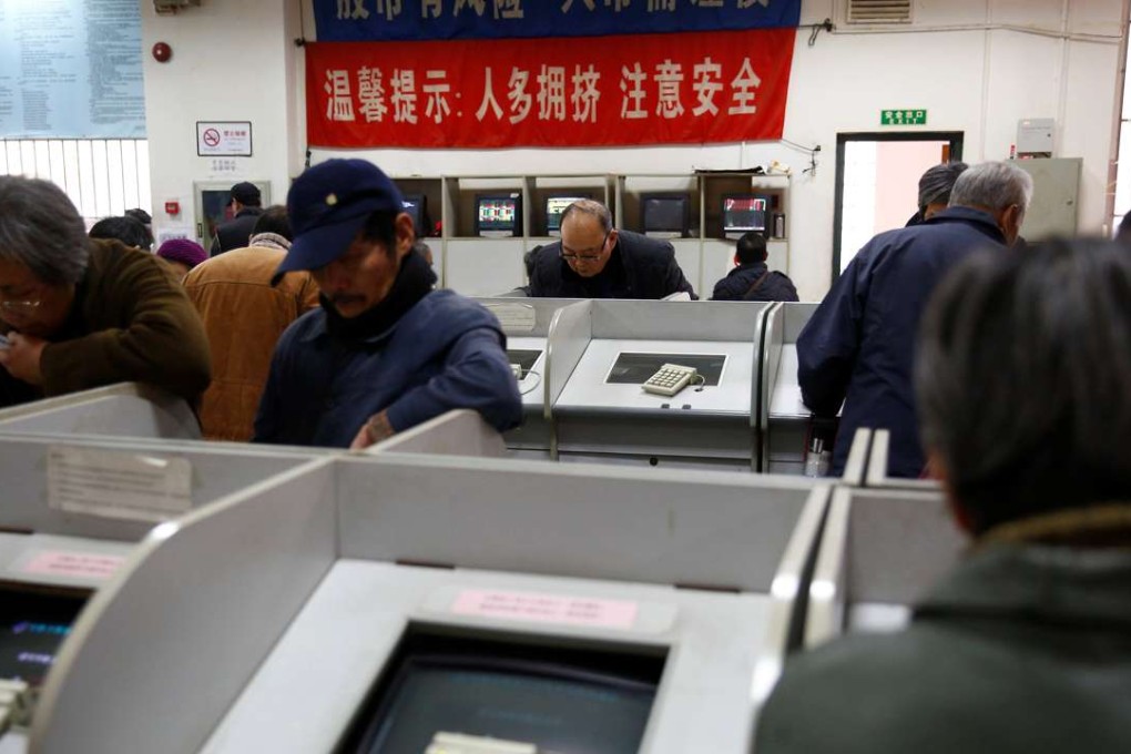 Profits at mainland Chinese brokerages tumbled sharply in 2016 amid a downturn in trading volume. Photo: Reuters