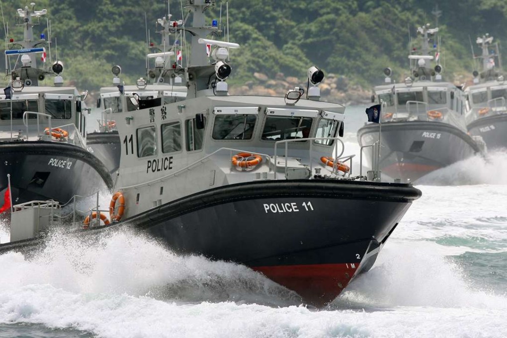 Marine Police gave chase, but the suspected smugglers evaded them, heading towards the mainland. Photo: Dickson Lee