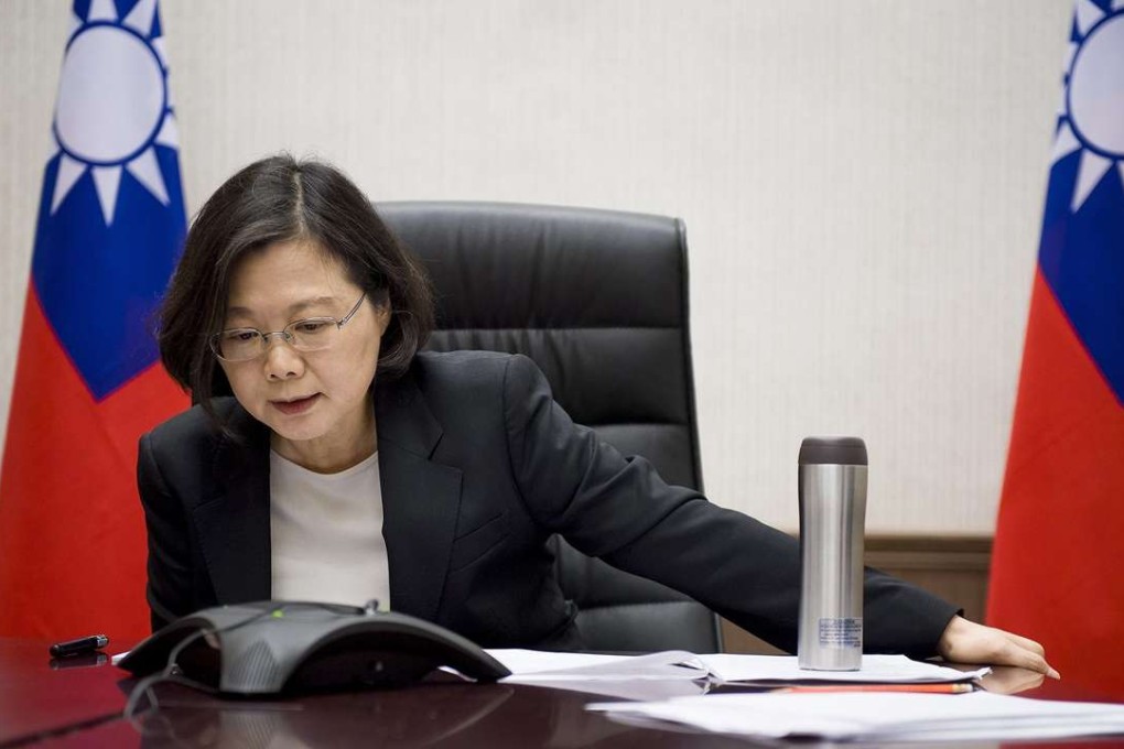 Taiwanese President Tsai Ing-wen chats on the phone with US president-elect Donald Trump in her office in Taipei, Taiwan, on December 2. Photo: EPA
