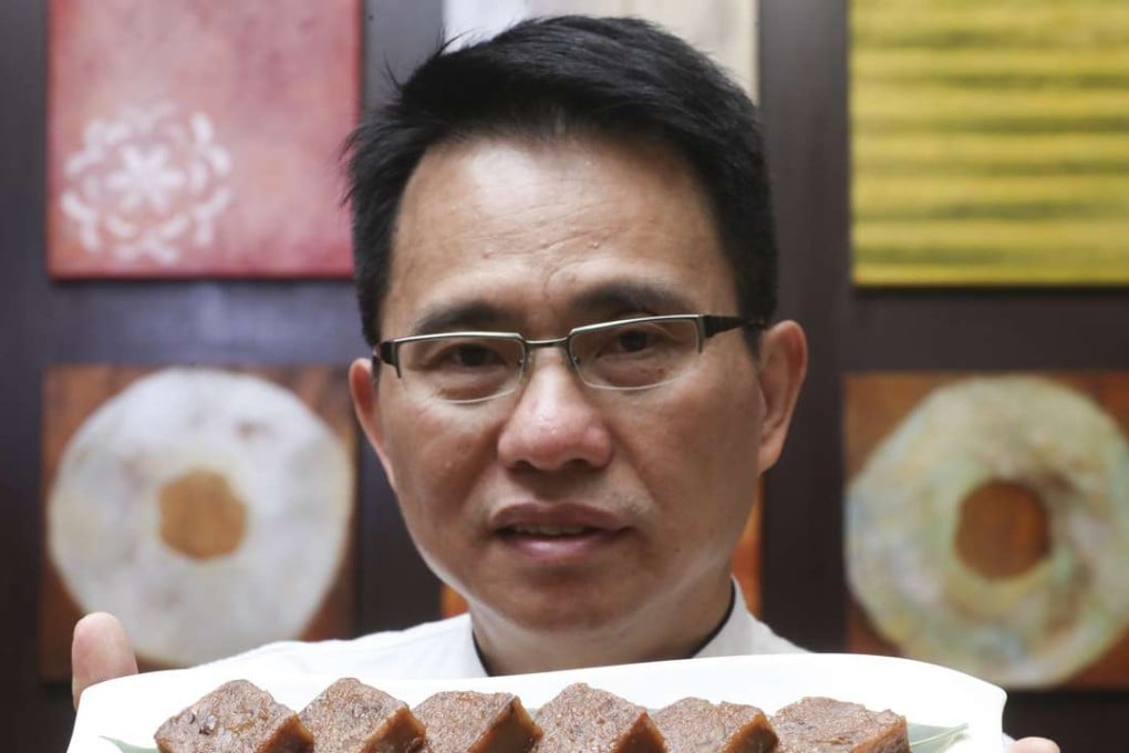 Lai Ching-shing of City Garden Hotel with his chestnut pudding. Photo: Edward Wong