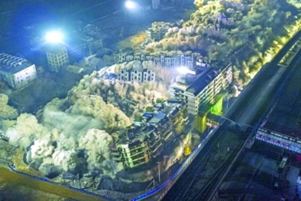 It only took 10 seconds to demolish 19 low-rise buildings in Hankou at midnight on Saturday. Photo: Handout