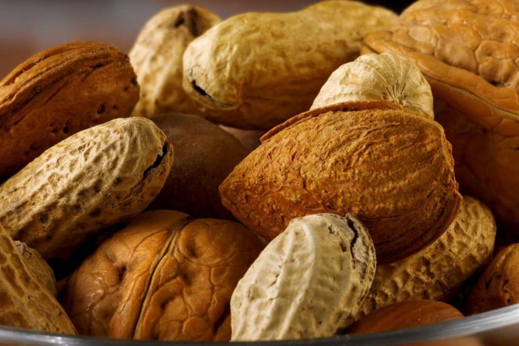 Though high in fat, nuts are a healthy snack alternative.
