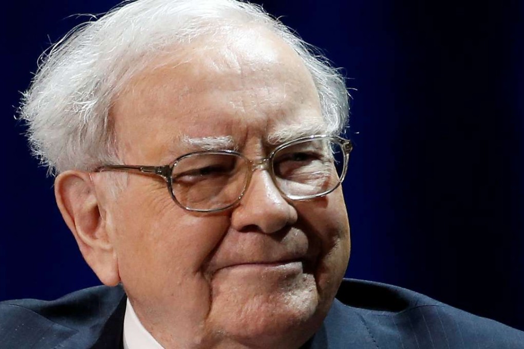 Warren Buffett, chairman and CEO of Berkshire Hathaway, smiles before speaking at Columbia University in New York. Photo: Reuters
