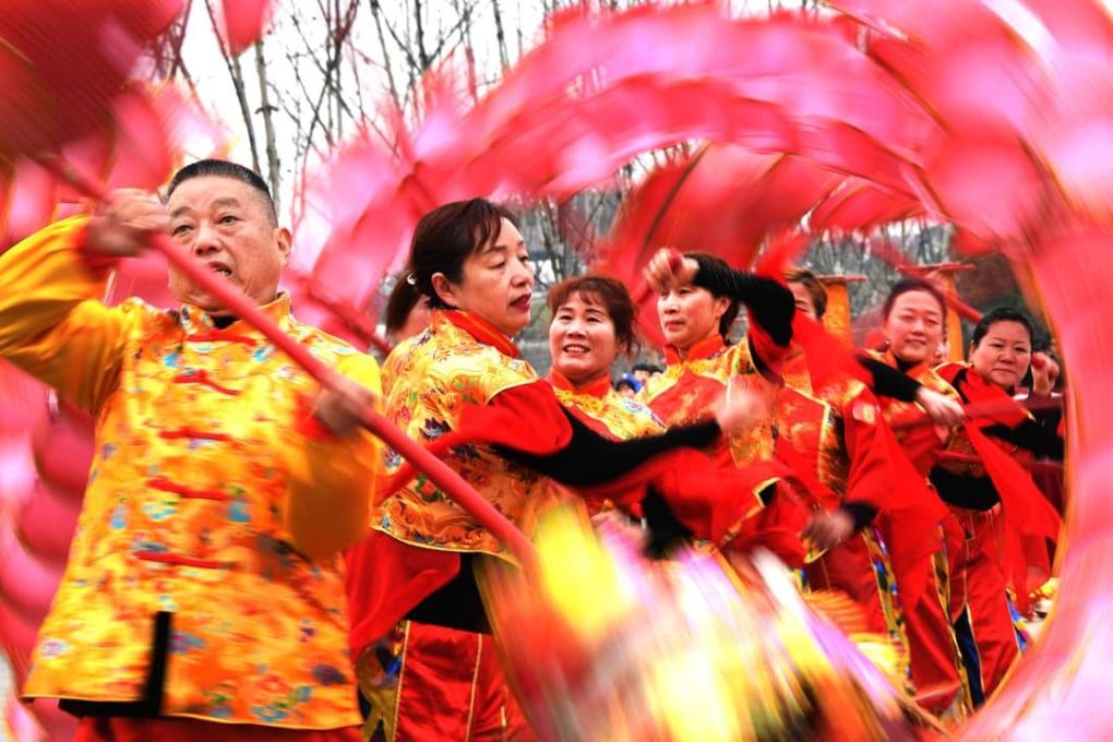 The Year of Rooster could be business as usual for owners of listed shell companies amid a soft approach on disclosure requirements by Hong Kong regulators. Photo: Xinhua