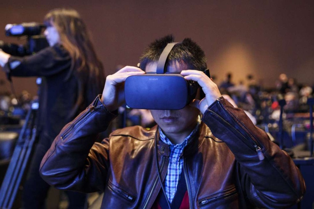 Attendees wear Oculus Rift virtual-reality headsets at the 2017 Consumer Electronics Show in Las Vegas, Nevada. Photo: Bloomberg