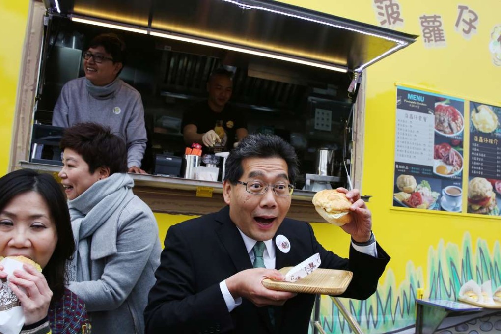 Commissioner for Tourism Cathy Chu Man-ling and Secretary for Commerce and Economic Development Gregory So Kam-leung during the launching ceremony of the food truck pilot scheme. Photo: Sam Tsang