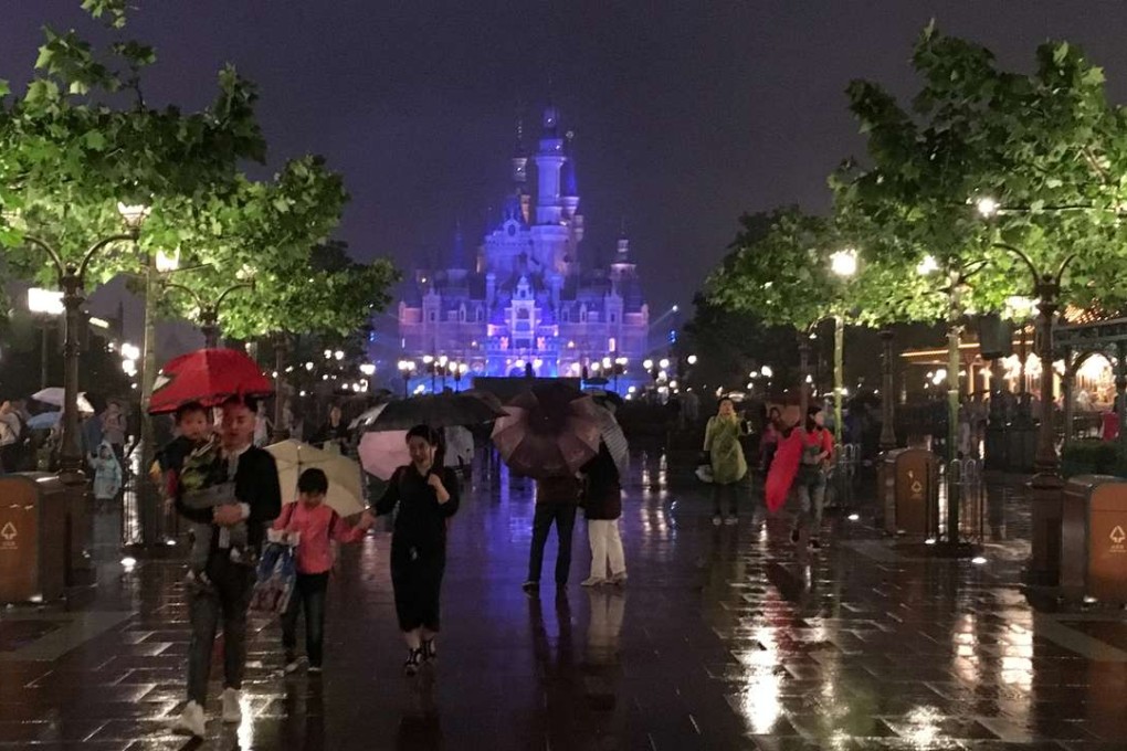 Shanghai Disneyland opened last year, and is what many Chinese firms are now aspiring to create. But remember the world’s most-recognised theme park operator’s winning formula is based on more than 40 years of experience. Photo: SCMP