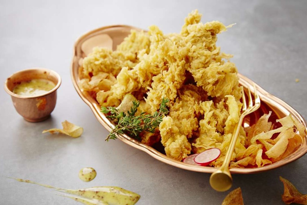 Crunch chicken at Dodam Chicken in Lee Theatre Plaza, Causeway Bay.