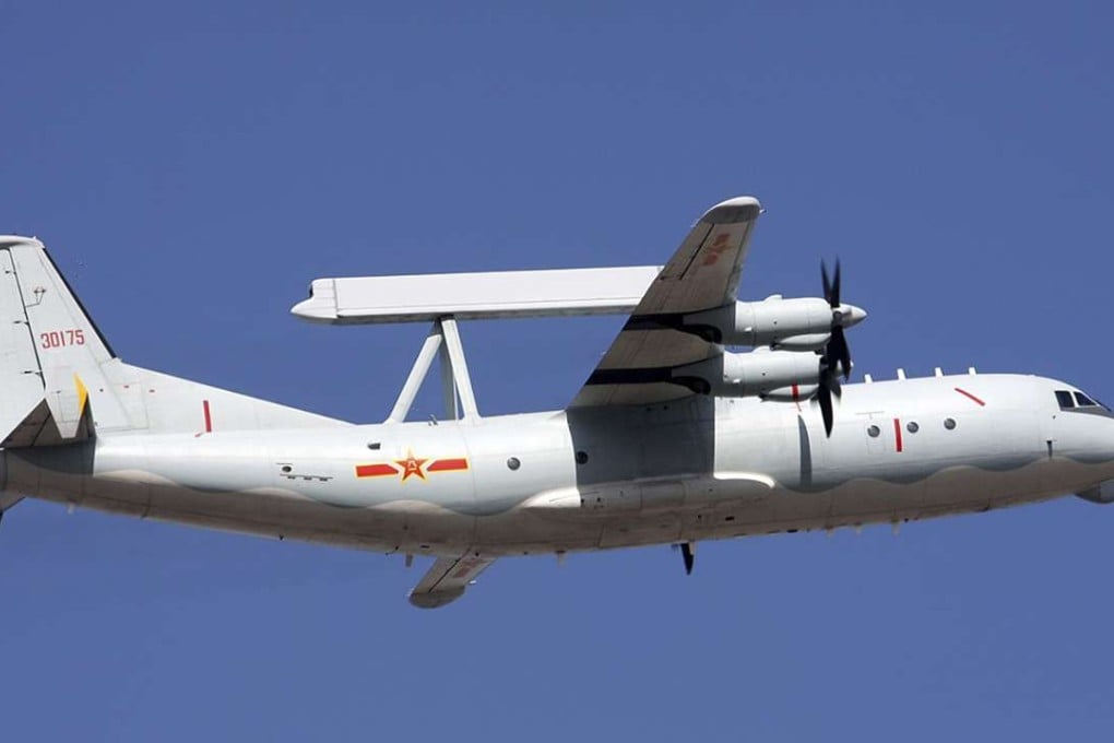 A Chinese KJ-200 surveillance plane had a close encounter with a US Navy P-3 Orion this week. Photo: Handout