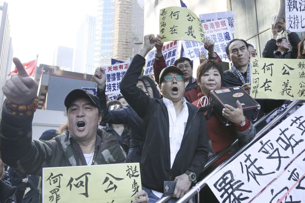 Police supporters protest outside court on Tuesday. Photo: Sam Tsang