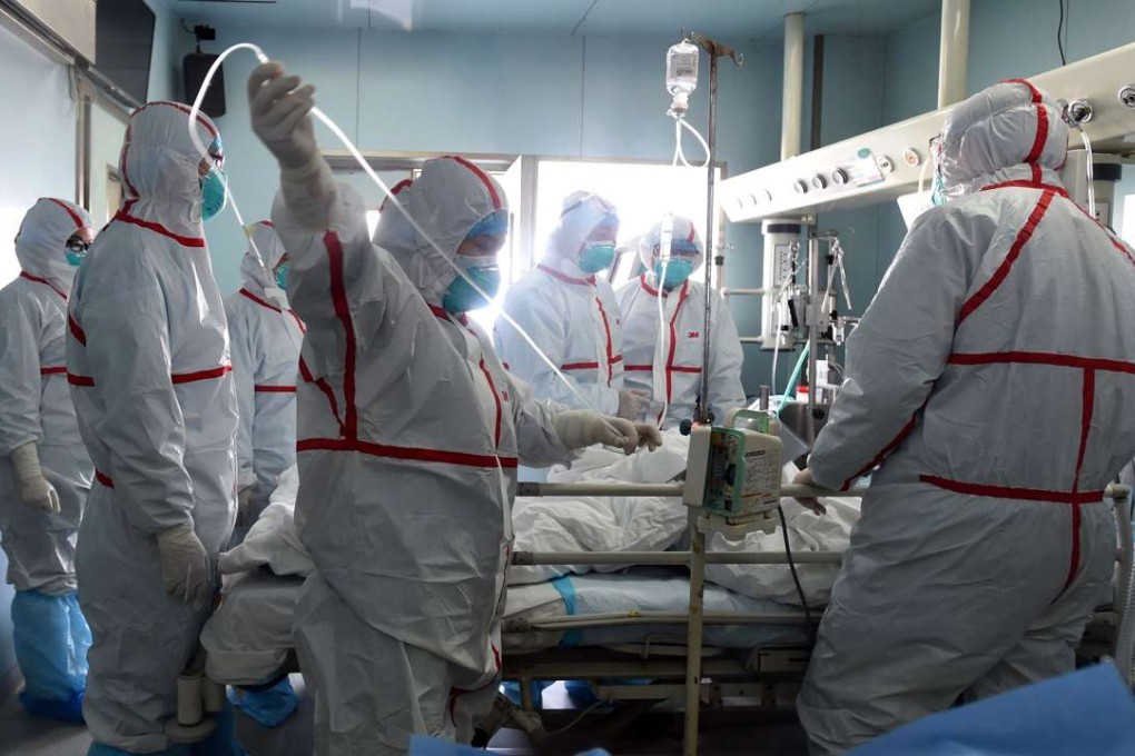 A H7N9 bird flu patient is treated at hospital in Wuhan in Hubei province in this photo taken on February 12. The virus had killed at least 87 people by February 12, including 79 in January, the highest death toll since the first known human infection in 2013. Photo: AFP