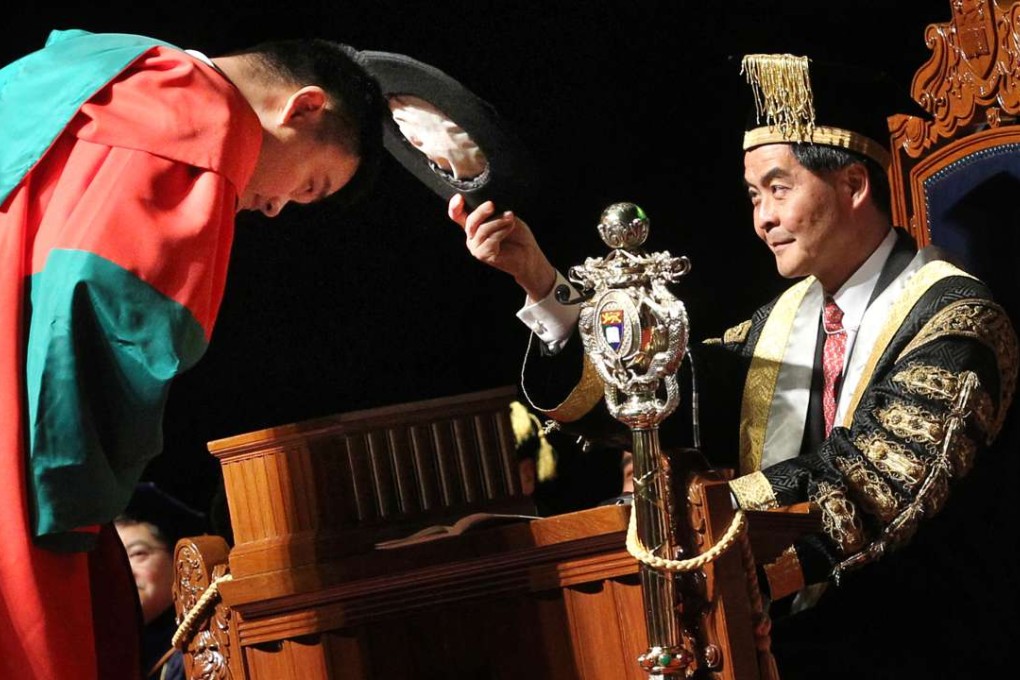 Chief Executive Leung Chun-ying confers an honorary degree on basketball star Yao Ming in 2012. Photo: K.Y. Cheng