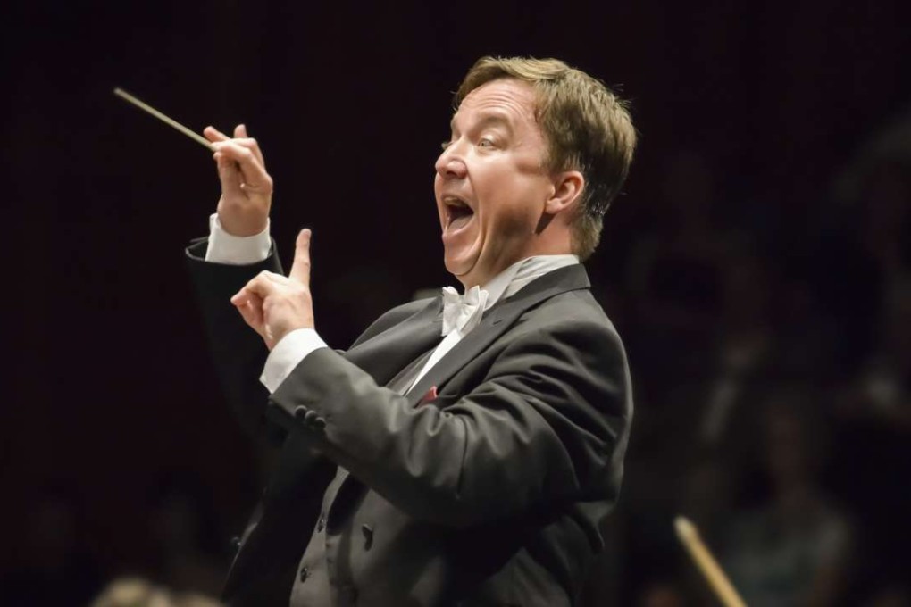 Jaroslav Kyzlink conducting Dvorak’s Stabat Mater in Hong Kong.