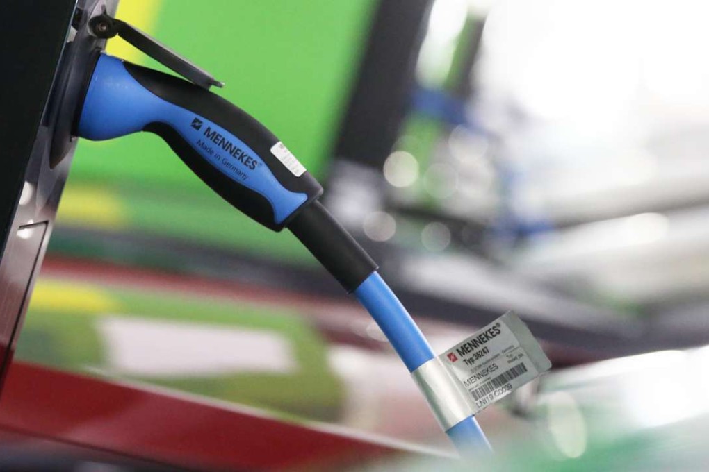 Drivers of e-vehicles should be charged for electricity from charging station. Photo: Dickson Lee