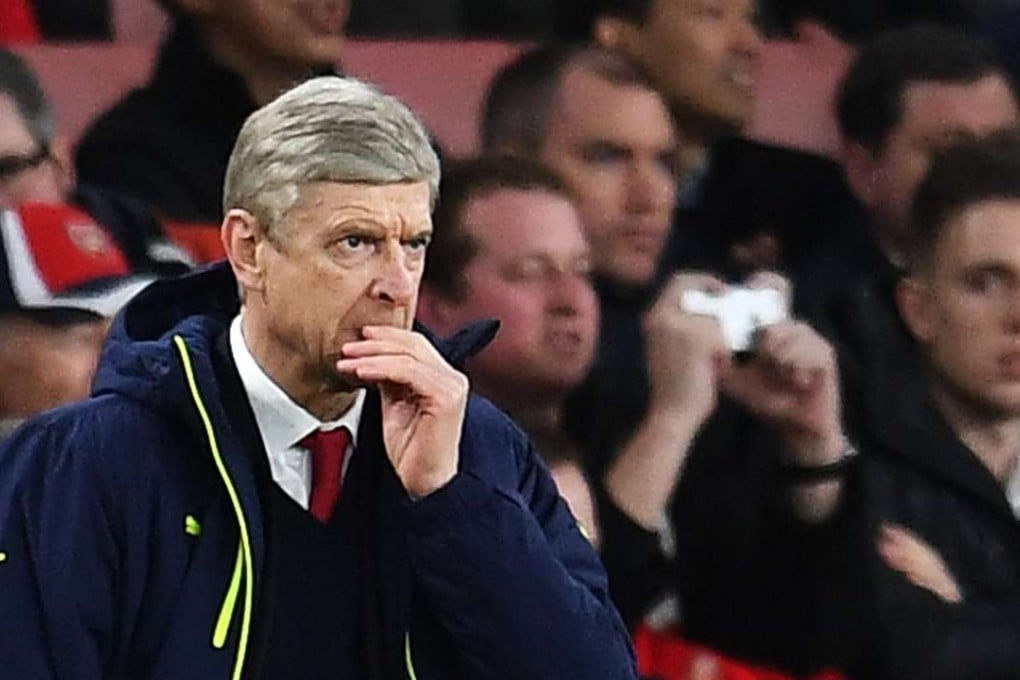 Arsene Wenger is biting his fingernails. Photo: EPA