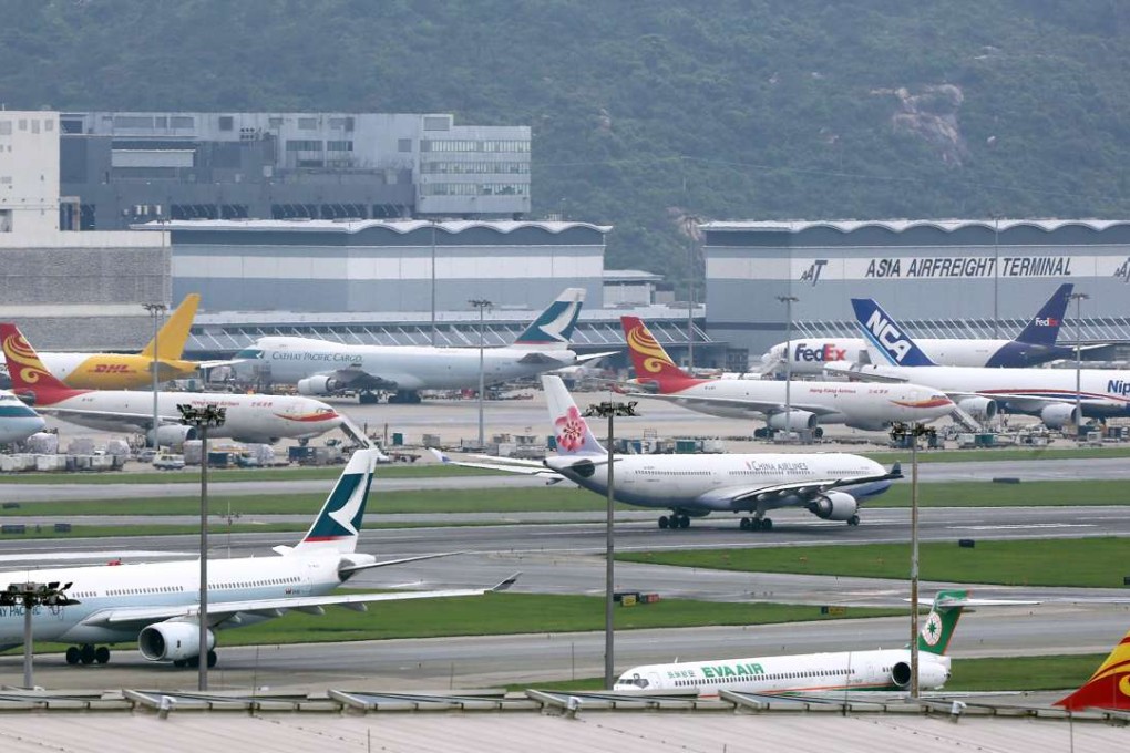 Hong Kong’s aviation regulator is considering allowing airlines to set their own fuel surcharges. Photo: Sam Tsang