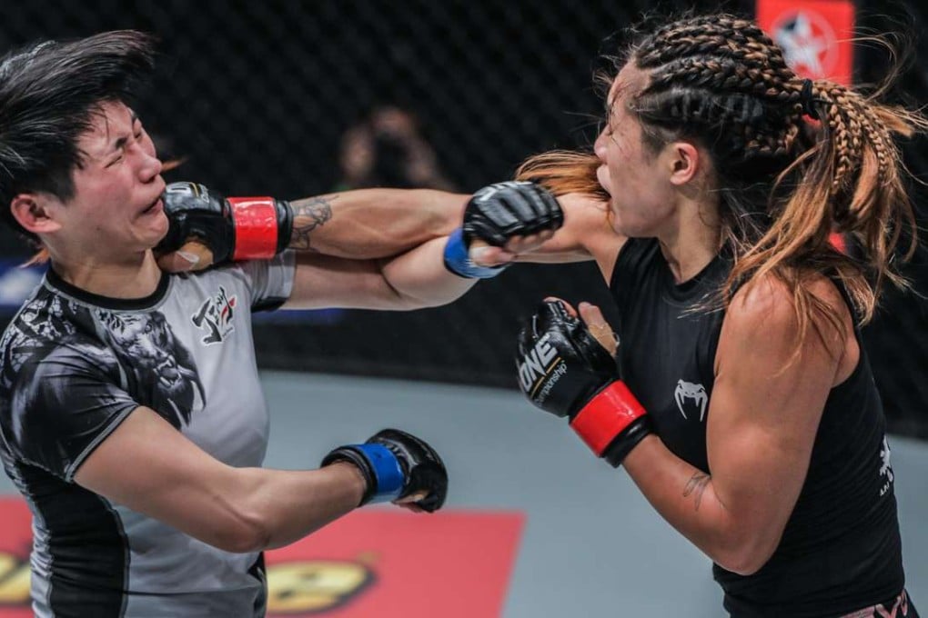 Angela Lee in action against Jenny Huang in One Championship. Photo: One Championship