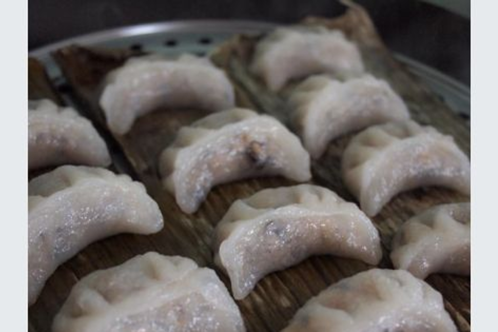 Learn how to make soon kueh at One Kueh At A Time. Photo: Facebook/One Kueh At A Time