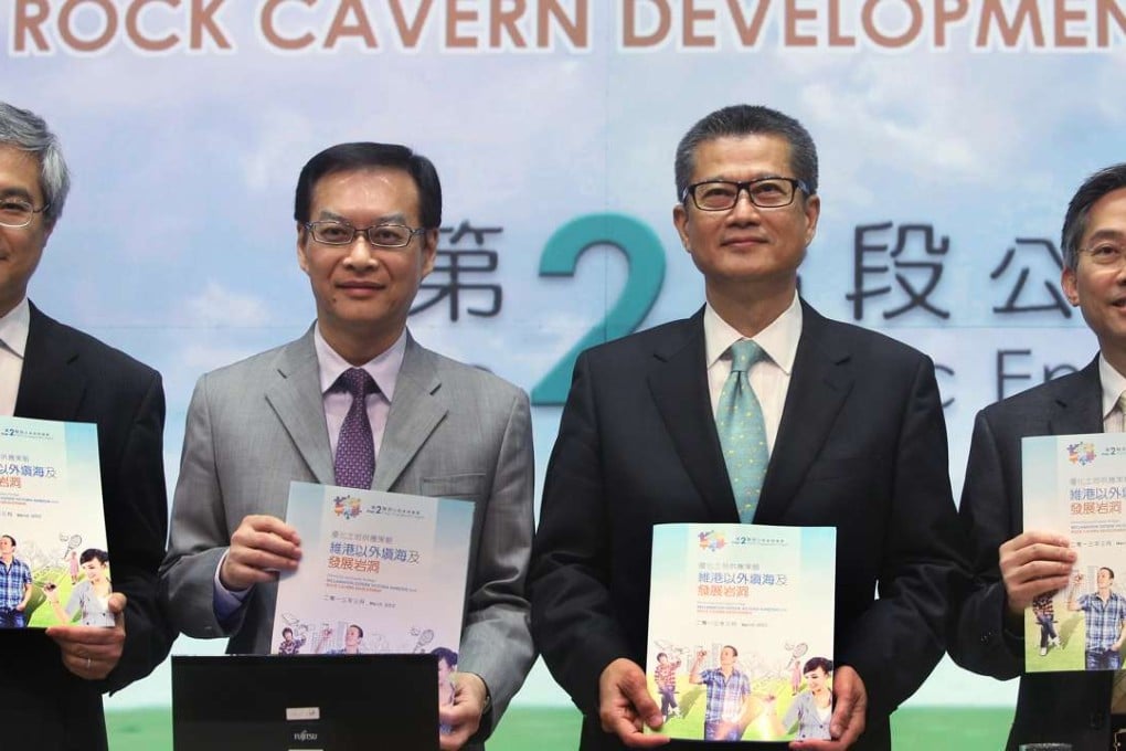 Urban Renewal Authority managing director Wai Chi-sing (second from left) announced the plan on his blog on Sunday. Photo: Sam Tsang
