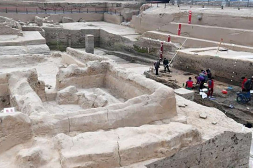 Archaeologists work at the Xinzheng Gate in Kaifeng city, Henan province. Photo: Handout