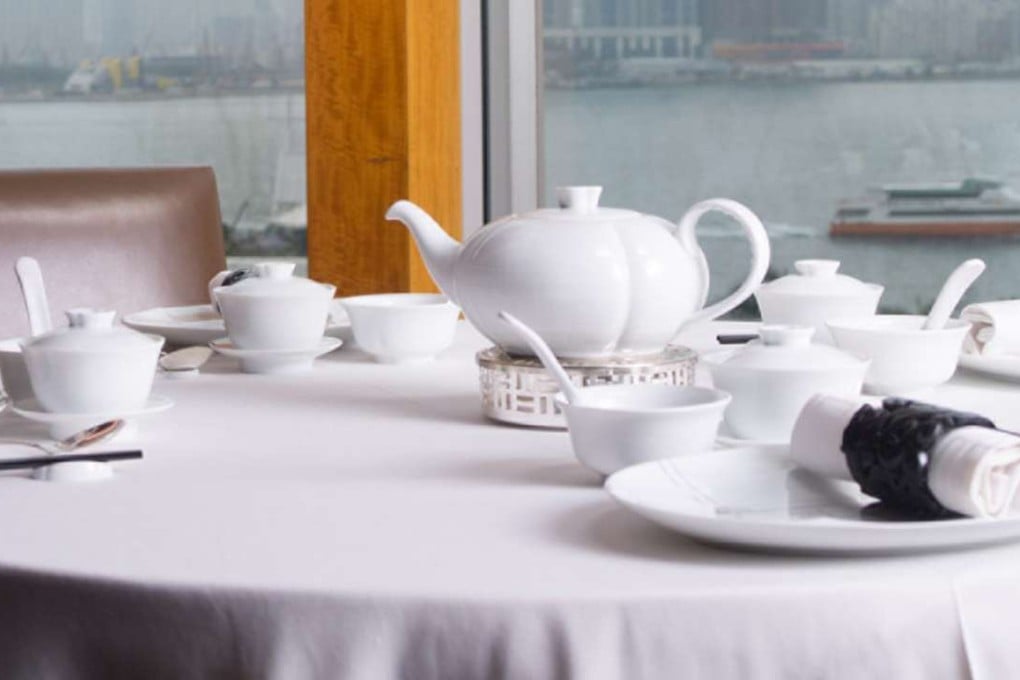 Lung King Heen serves authentic Cantonese dishes.