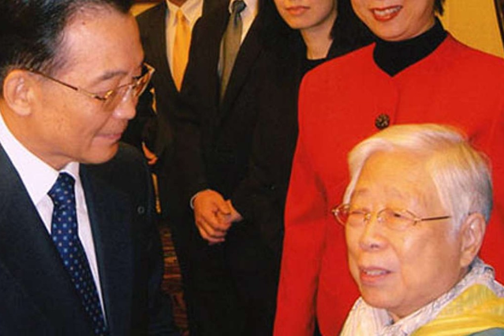 In this undated photo, Li Zhao, the wife of late liberal leader Hu Yaobang, is seen with former premier Wen Jiabao. Photo: Handout