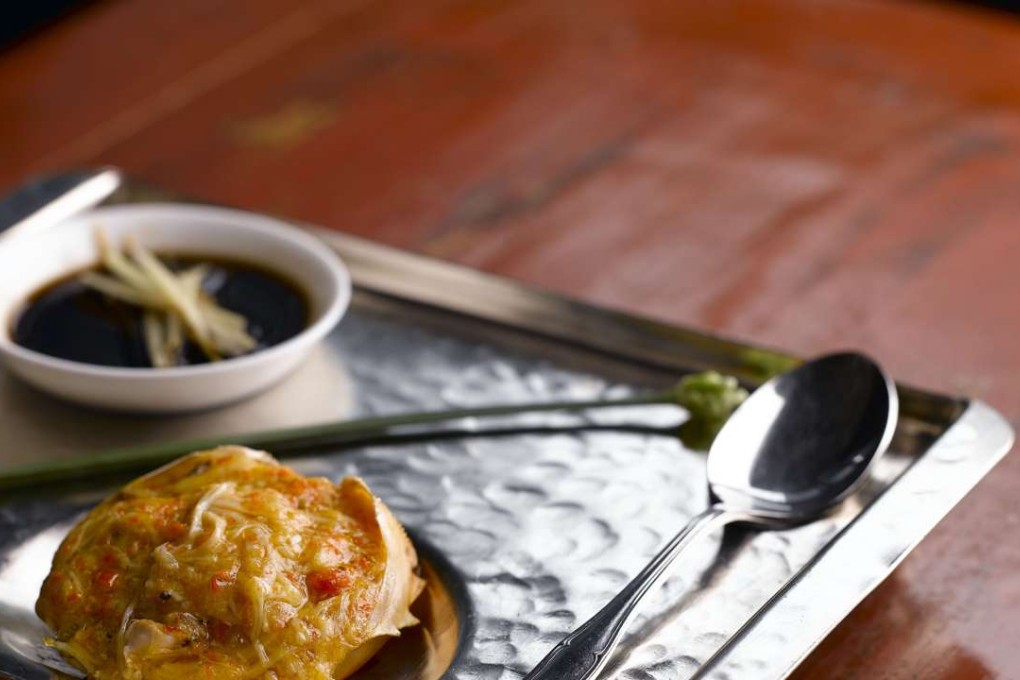 Baked stuffed crab shell at Yè Shanghai