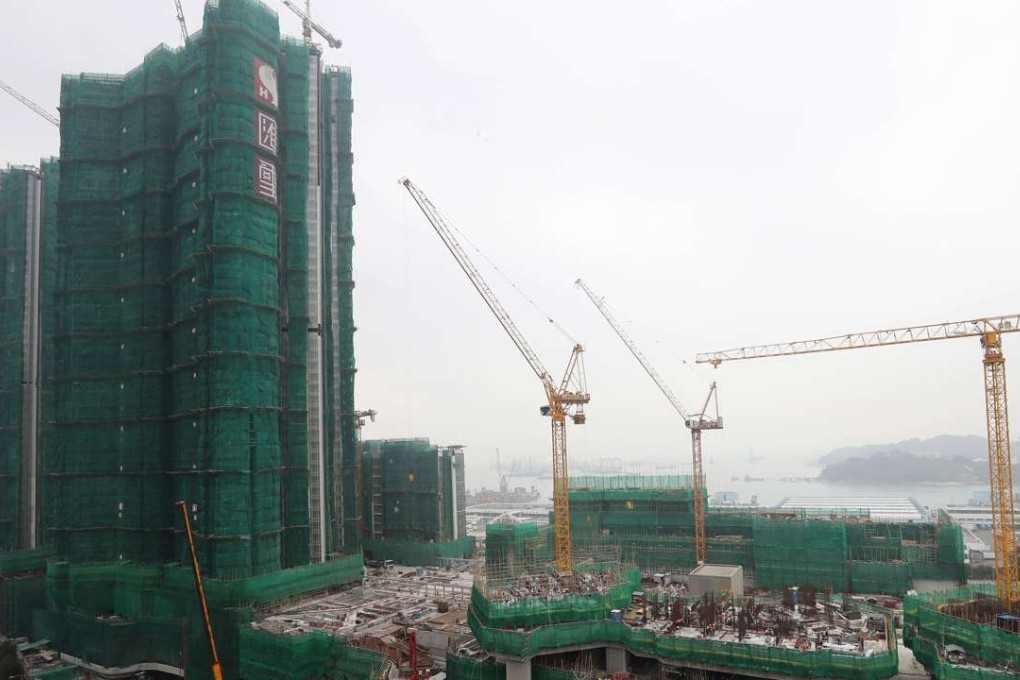 Sun Hung Kai Properties has recently been marketing the Cullinan West project at Nam Cheong station. The first batch of units will go on sale this weekend. Photo: Edward Wong