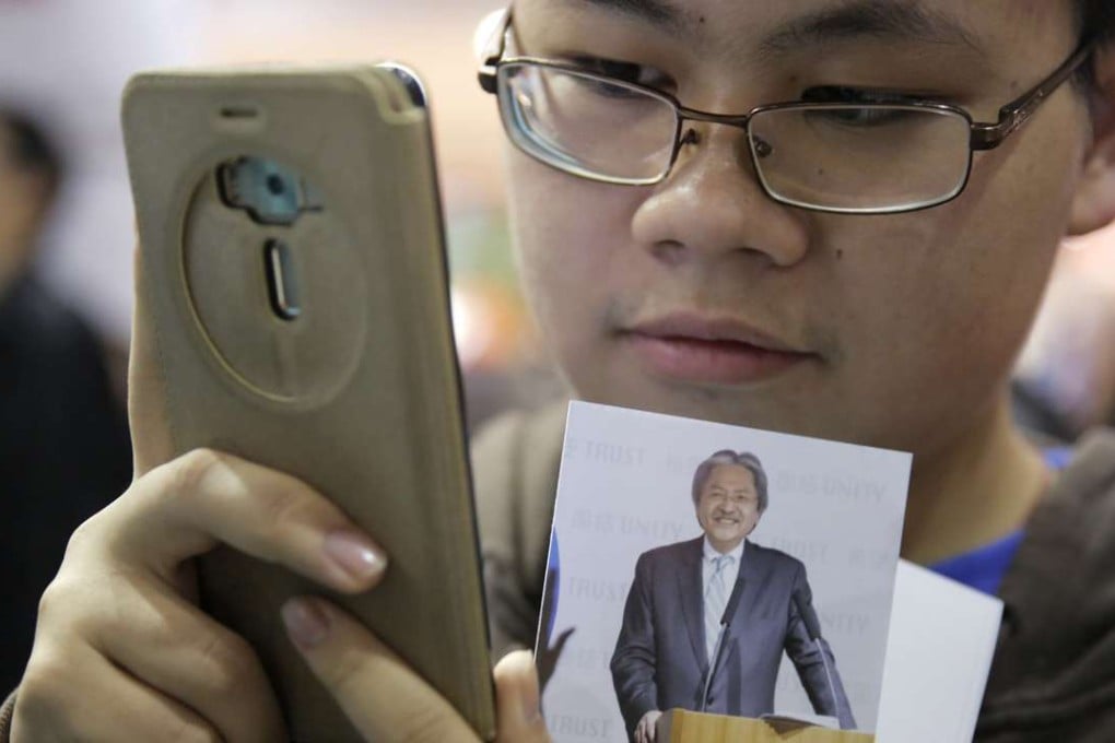One person backing John Tsang for Sunday’s election. Photo: AP