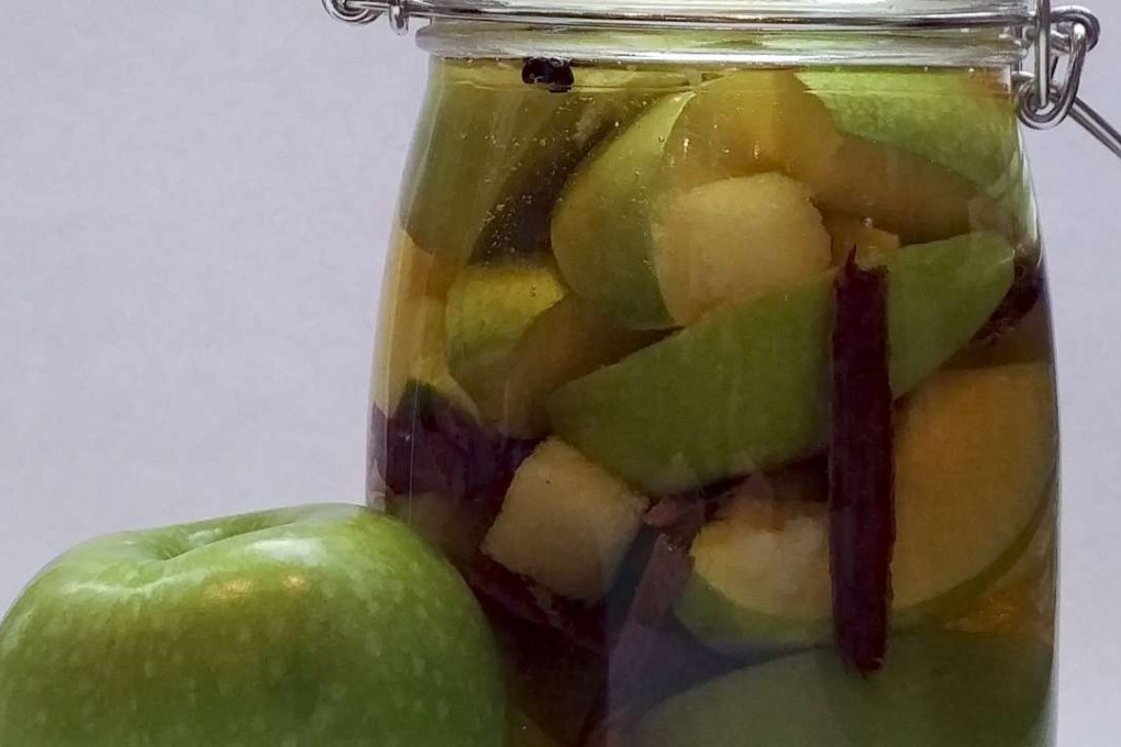 This image show a homemade Granny Smith shrub by Nellie Ming Lee.